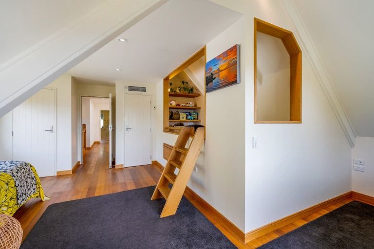 Photo of property in 56 Oak Lane, Wanaka, 9305