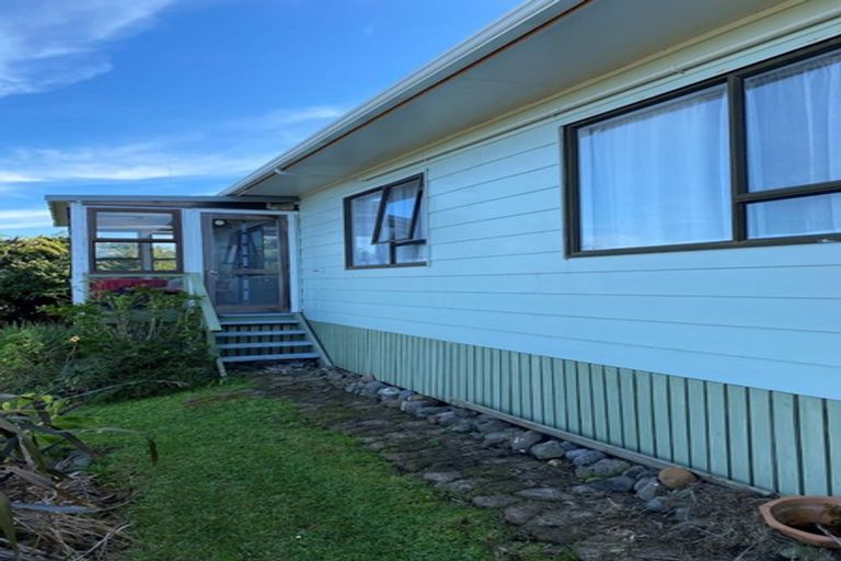 Photo of property in 14 Moana Road, Tinopai, 0593