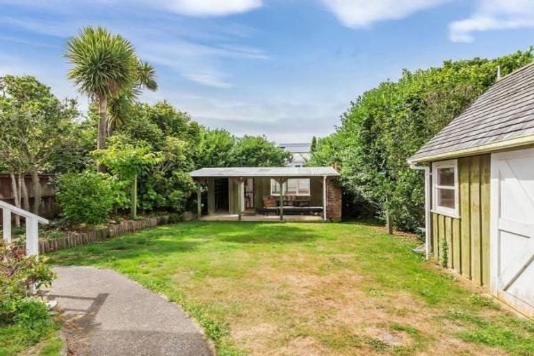 Photo of property in 67 Friend Street, Karori, Wellington, 6012