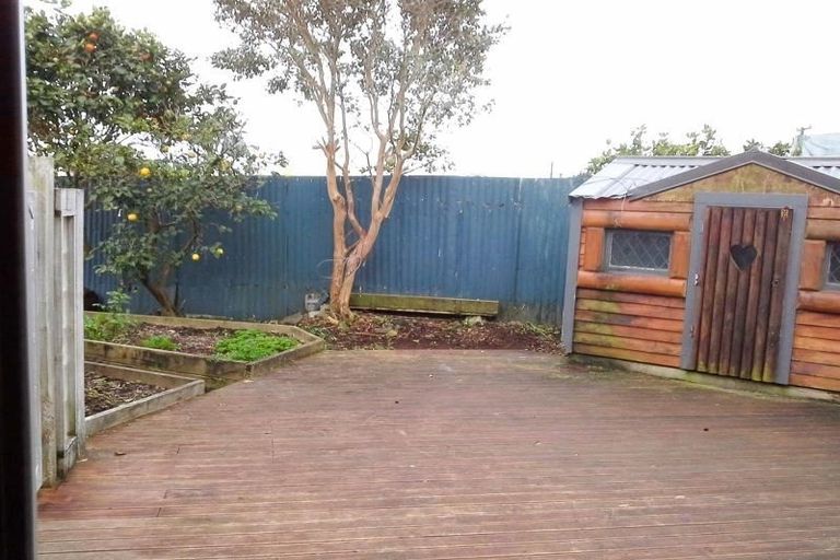 Photo of property in 163a Pembroke Street, Westown, New Plymouth, 4310