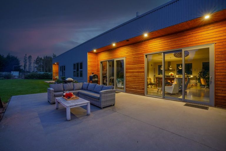 Photo of property in 124 Fairweather Road, Mill Road, Invercargill, 9872