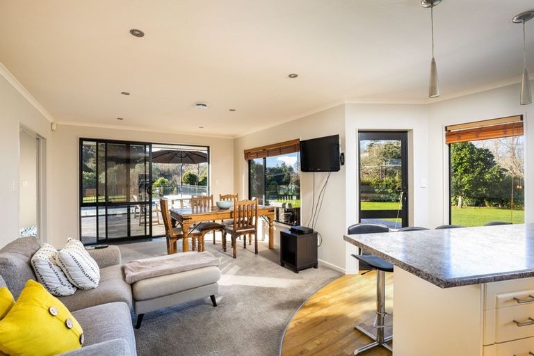 Photo of property in 395 Manutahi Road, Lepperton, New Plymouth, 4373