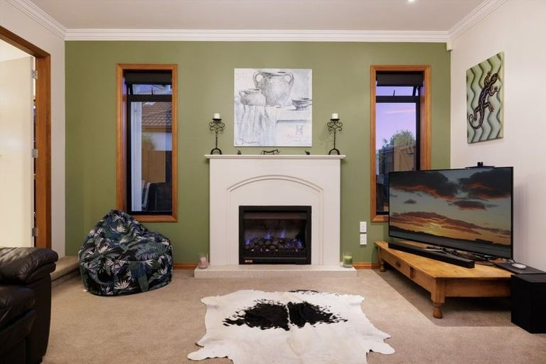 Photo of property in 24 Ohope Place, Papamoa Beach, Papamoa, 3118