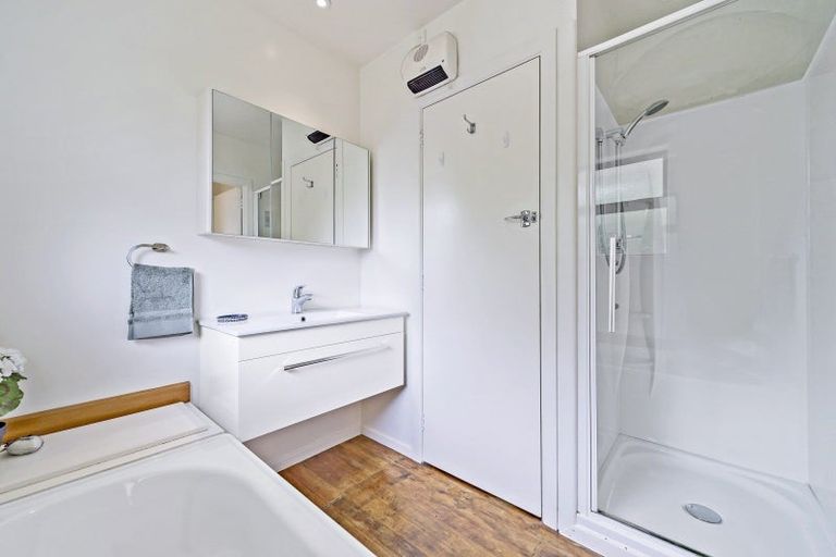 Photo of property in 142 High Street, Leeston, 7632