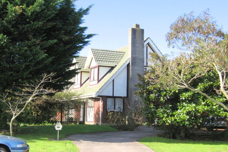 Photo of property in 24 Rotoma Rise, Clover Park, Auckland, 2019