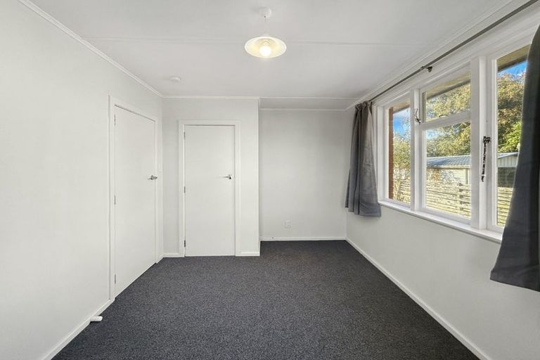 Photo of property in 300 Conyers Street, Strathern, Invercargill, 9812