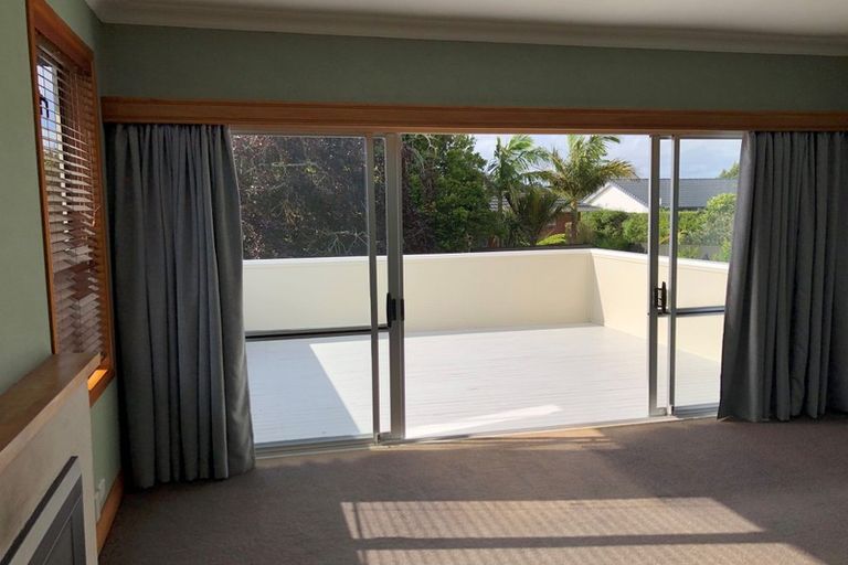 Photo of property in 145 Golf Road, Titirangi, Auckland, 0600