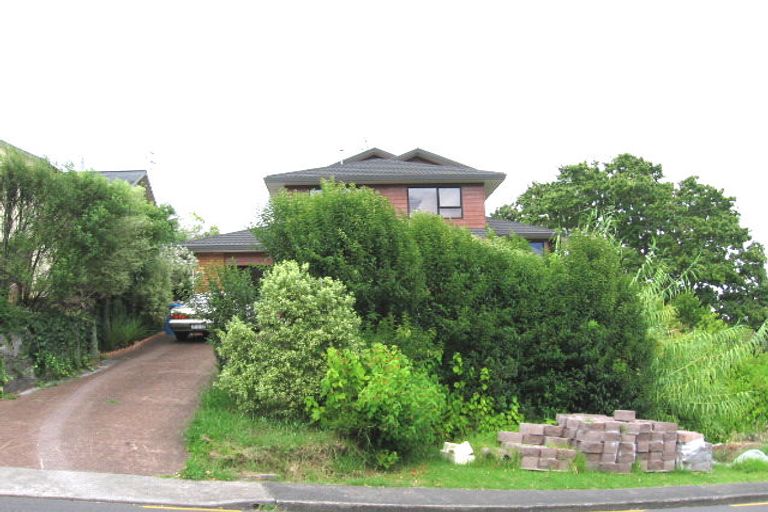 Photo of property in 15 Sylvan Avenue, Northcote, Auckland, 0627