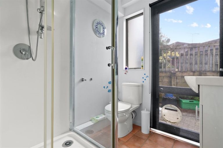 Photo of property in 1/8 Kells Place, Botany Downs, Auckland, 2010