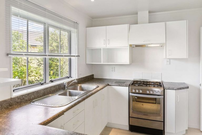 Photo of property in 155 Summerhill Drive, Fitzherbert, Palmerston North, 4410