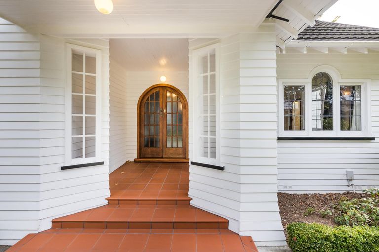 Photo of property in 11 Elmira Avenue, Hokowhitu, Palmerston North, 4410