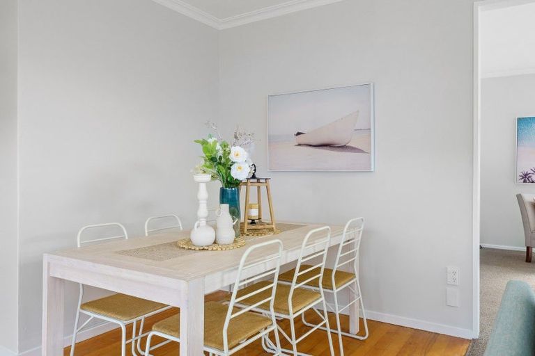 Photo of property in 9 Moana Road, Paraparaumu, 5032