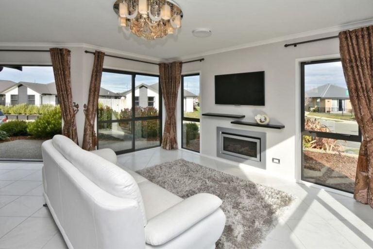 Photo of property in 15 Kawari Drive, Pegasus, 7612