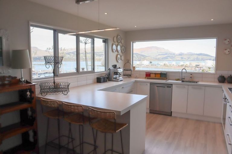 Photo of property in 1 Simeon Quay, Lyttelton, 8082
