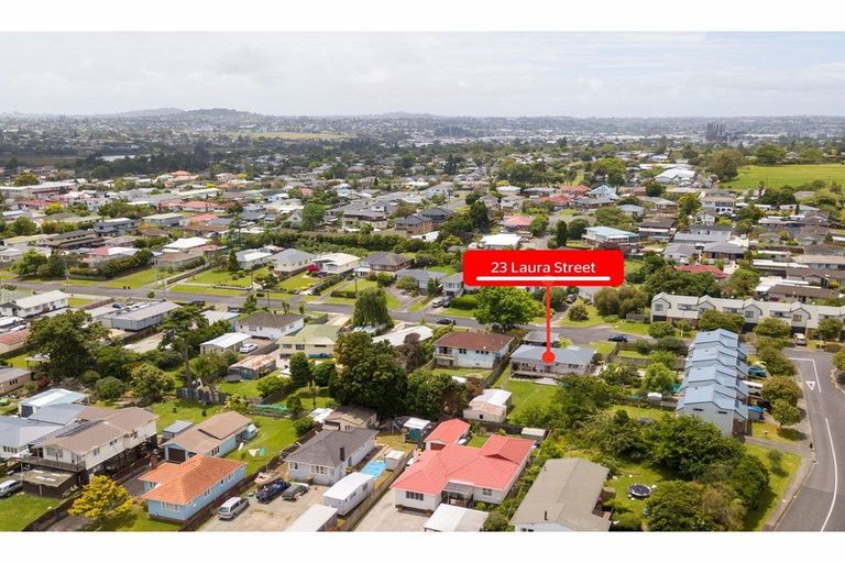 Photo of property in 23 Laura Street, Kelston, Auckland, 0602