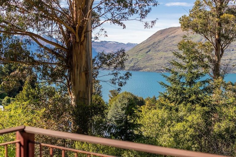 Photo of property in 246b Fernhill Road, Sunshine Bay, Queenstown, 9300