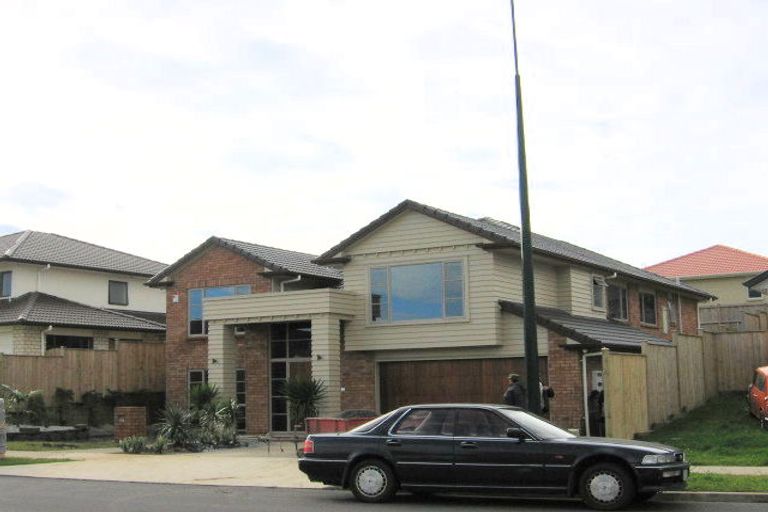 Photo of property in 104 Middlefield Drive, Flat Bush, Auckland, 2016