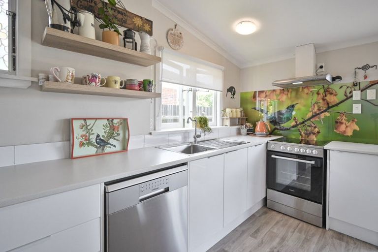 Photo of property in 411 Lascelles Street, Saint Leonards, Hastings, 4120