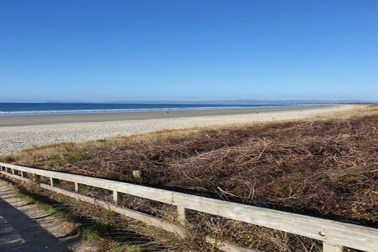 Photo of property in 16 Flax Street, Ruakaka, 0116