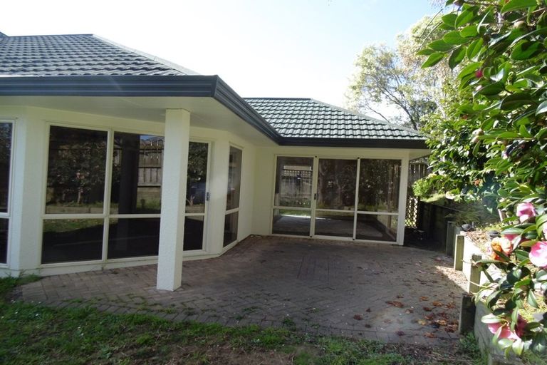 Photo of property in 1/100 Simmental Crescent, Somerville, Auckland, 2014