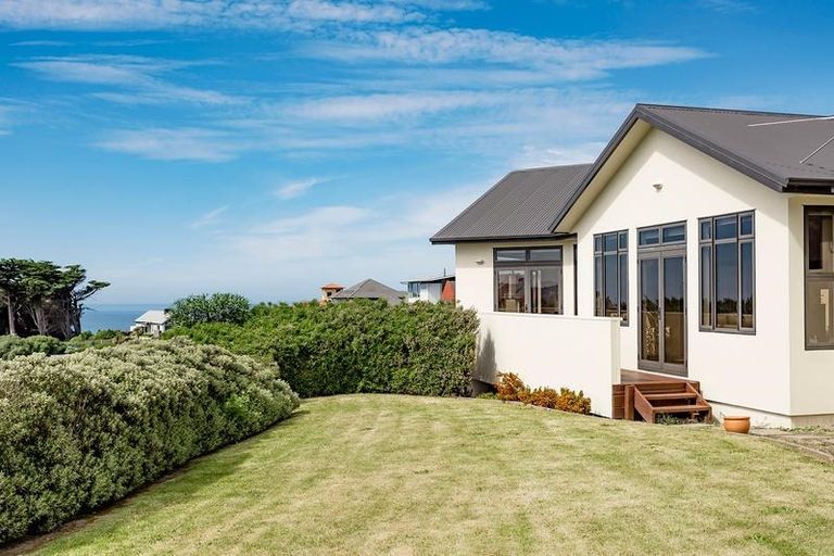 Photo of property in 8 Highgrove, Saint Clair, Dunedin, 9012