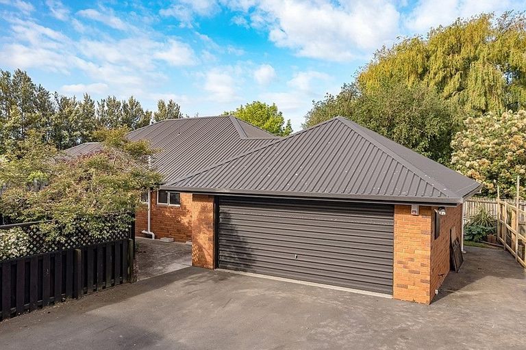 Photo of property in 2/45b Trafford Street, Harewood, Christchurch, 8051