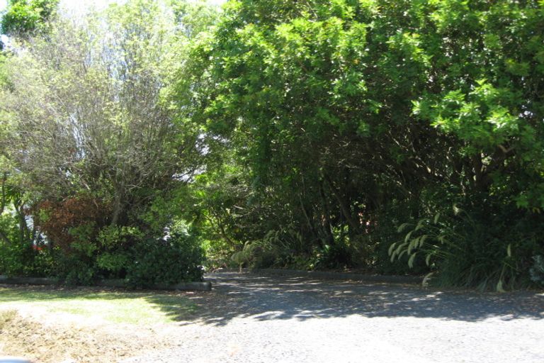 Photo of property in 100 Wharf Road, Clarks Beach, Pukekohe, 2679