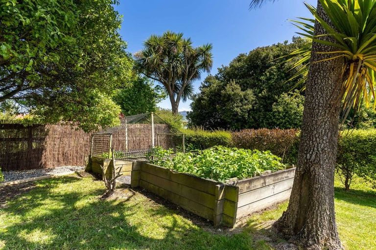 Photo of property in 26 Seaton Road, Portobello, Dunedin, 9014