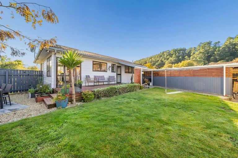 Photo of property in 6 Topaz Street, Birchville, Upper Hutt, 5018