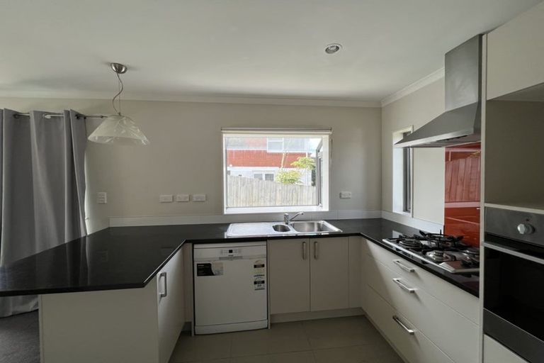 Photo of property in 3 Keldale Place, Forrest Hill, Auckland, 0620