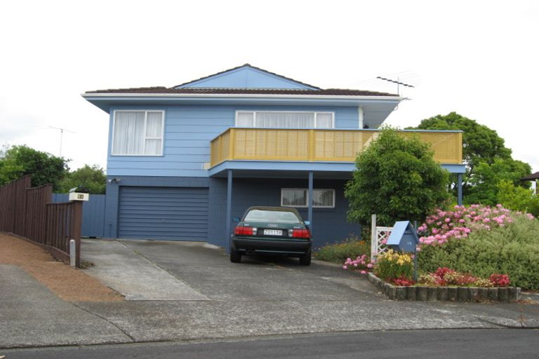 Photo of property in 19 Chipping Dale, Mangere Bridge, Auckland, 2022