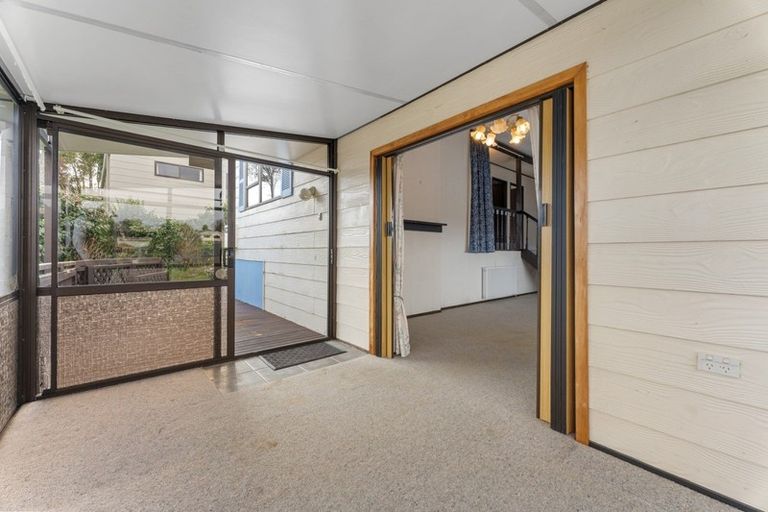 Photo of property in 94 Heta Road, Highlands Park, New Plymouth, 4312