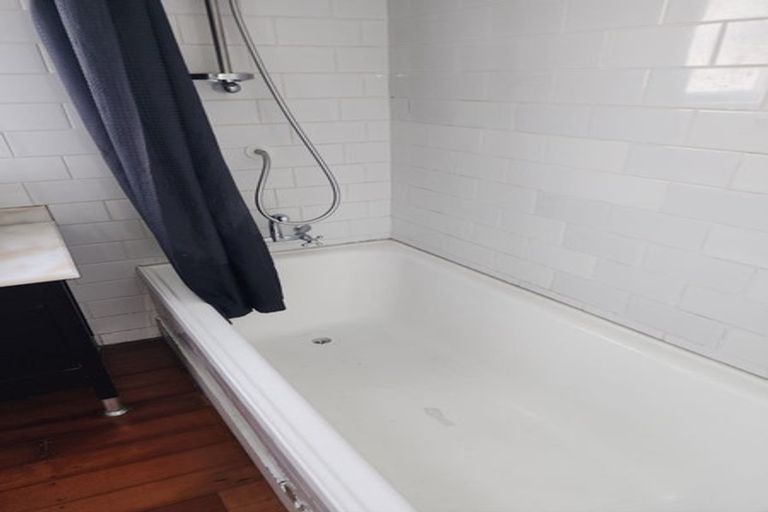 Photo of property in 177 Alf Access Road, Helensville, 0875