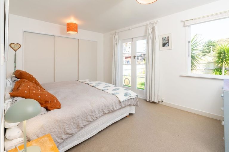 Photo of property in 23 Rangihiroa Street, Waikanae Beach, Waikanae, 5036