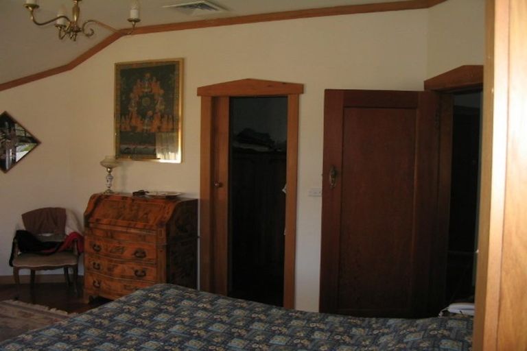 Photo of property in 9 Rimu Road, Kelburn, Wellington, 6012