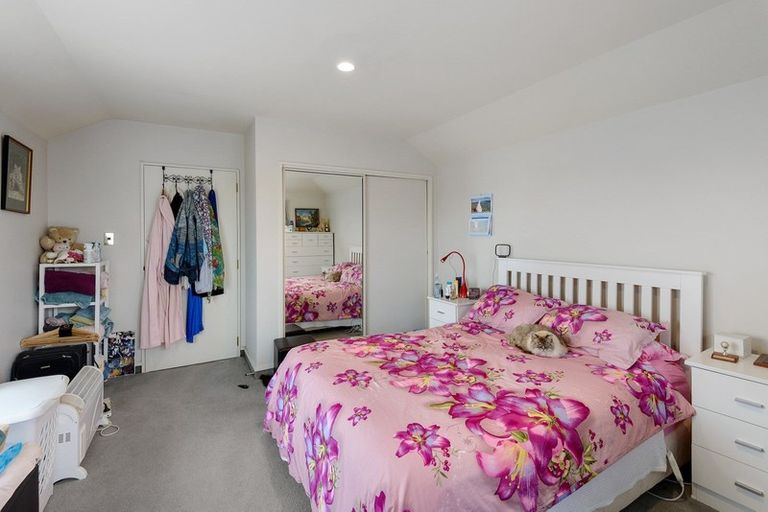 Photo of property in 2/30 Tuckers Road, Redwood, Christchurch, 8051