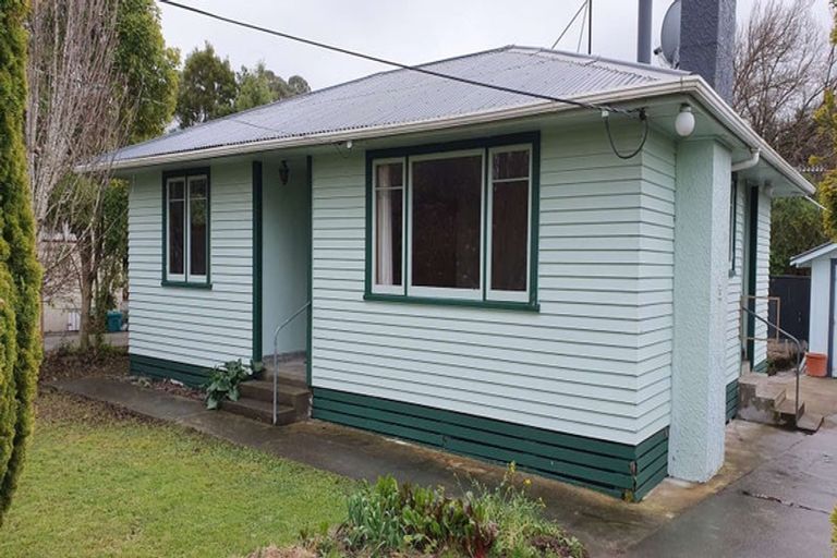 Photo of property in 117 Fitzherbert Street, Featherston, 5710