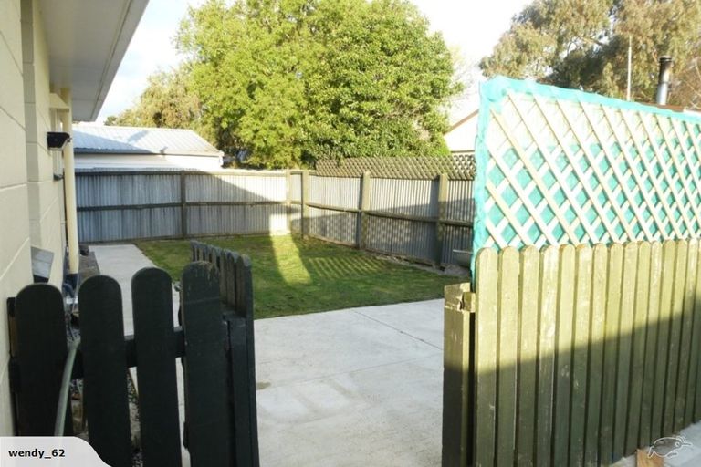 Photo of property in 2/12 Mecca Place, Linwood, Christchurch, 8062