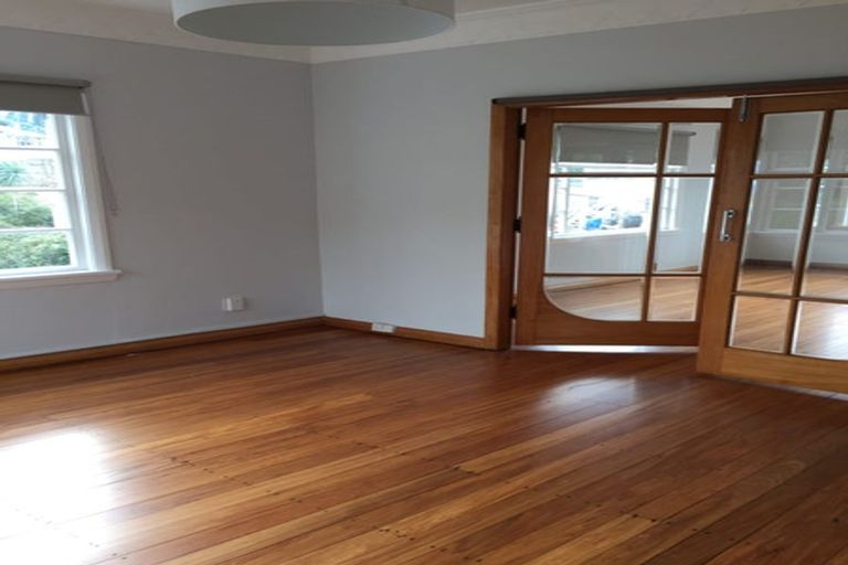 Photo of property in 120 Hamilton Road, Hataitai, Wellington, 6021