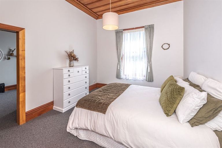 Photo of property in 135 Weraroa Road, Waverley, 4510