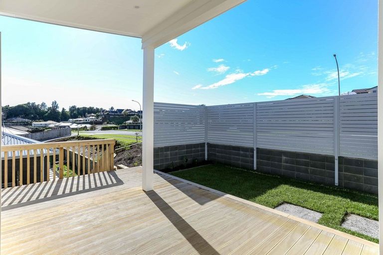 Photo of property in 54 Ainslee Street, Highlands Park, New Plymouth, 4312