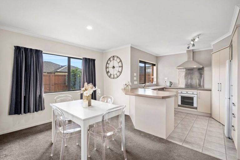 Photo of property in 26 Carroll Place, Owhata, Rotorua, 3010