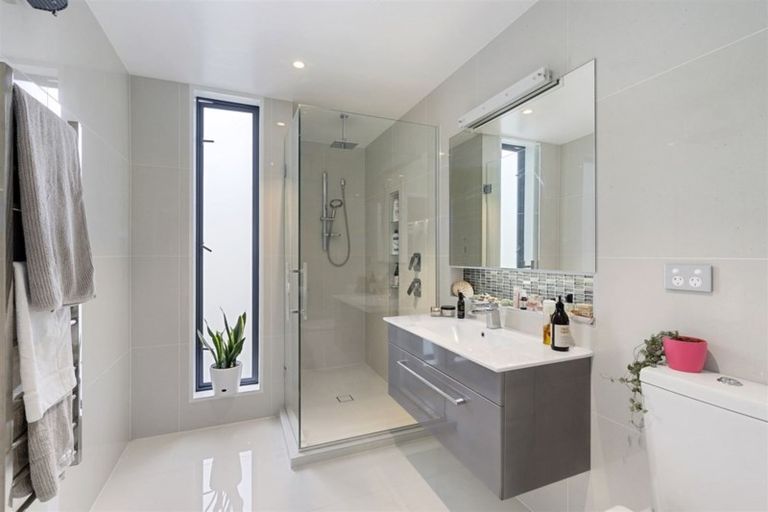 Photo of property in 2/40 Rhodes Street, Merivale, Christchurch, 8014