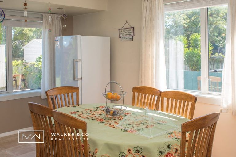 Photo of property in 31 Royal Street, Upper Hutt Central, Upper Hutt, 5018