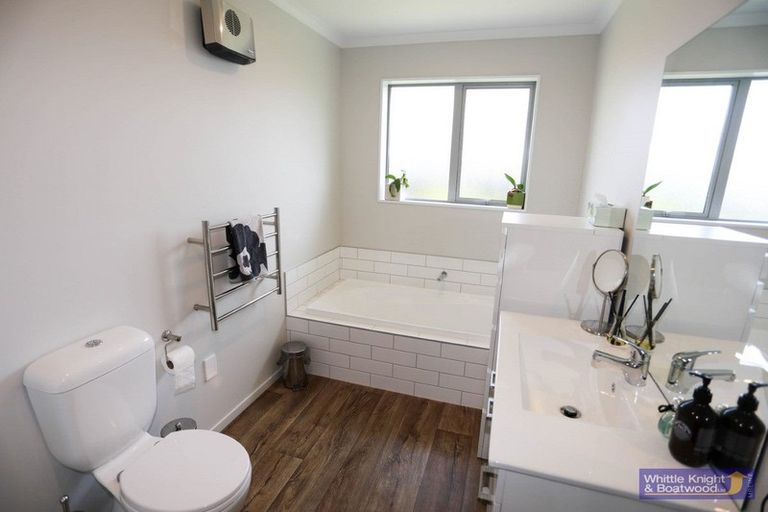 Photo of property in 4 Colin Laloli Place, Wigram, Christchurch, 8042