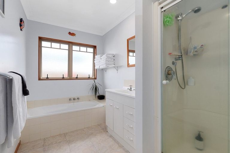 Photo of property in 53 Rototuna Road, Rototuna, Hamilton, 3210