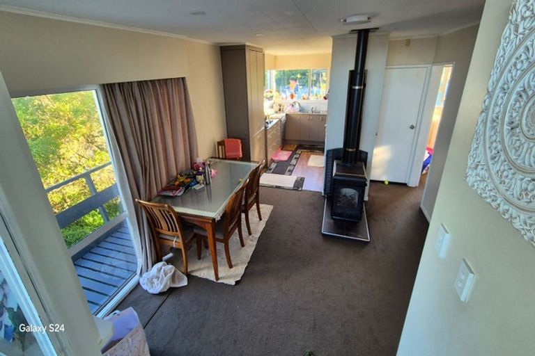Photo of property in 17 Maple Grove, Maungaraki, Lower Hutt, 5010