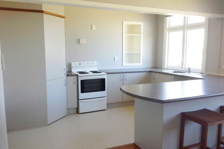 Photo of property in 1 Havelock Street, Opunake, 4616