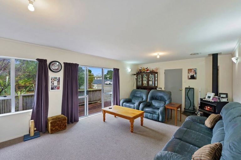 Photo of property in 21 Te Rauparaha Street, Otaki, 5512