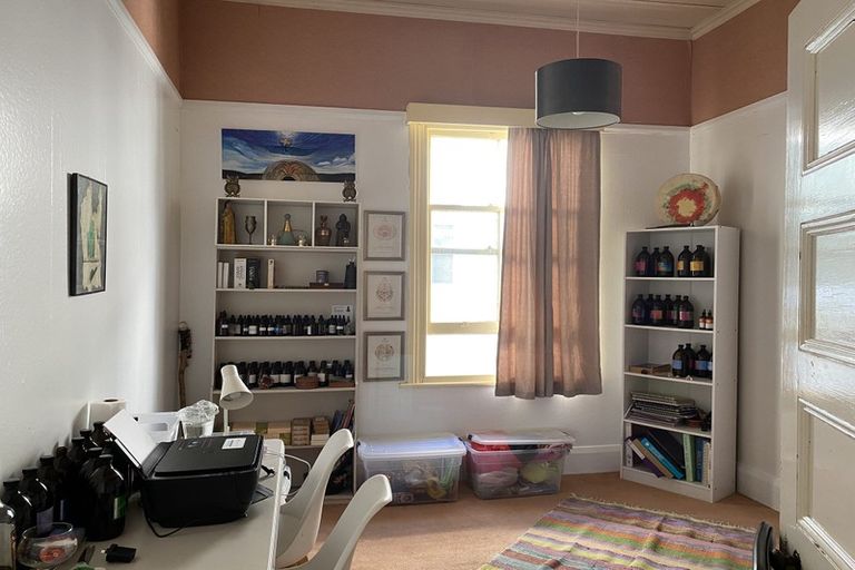 Photo of property in 18 Shoal Bay Road, Devonport, Auckland, 0624